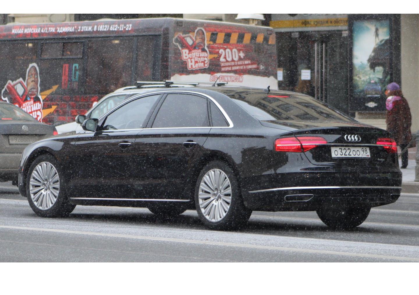 Автомобиль госномер О322ОО98