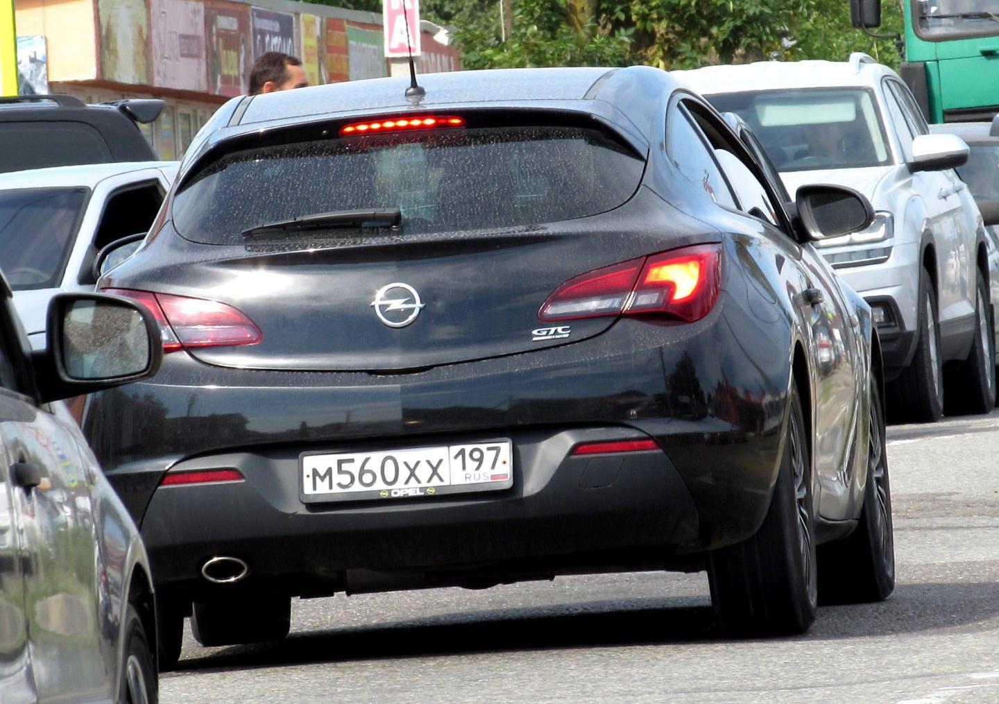 Автомобиль госномер М560ХХ197