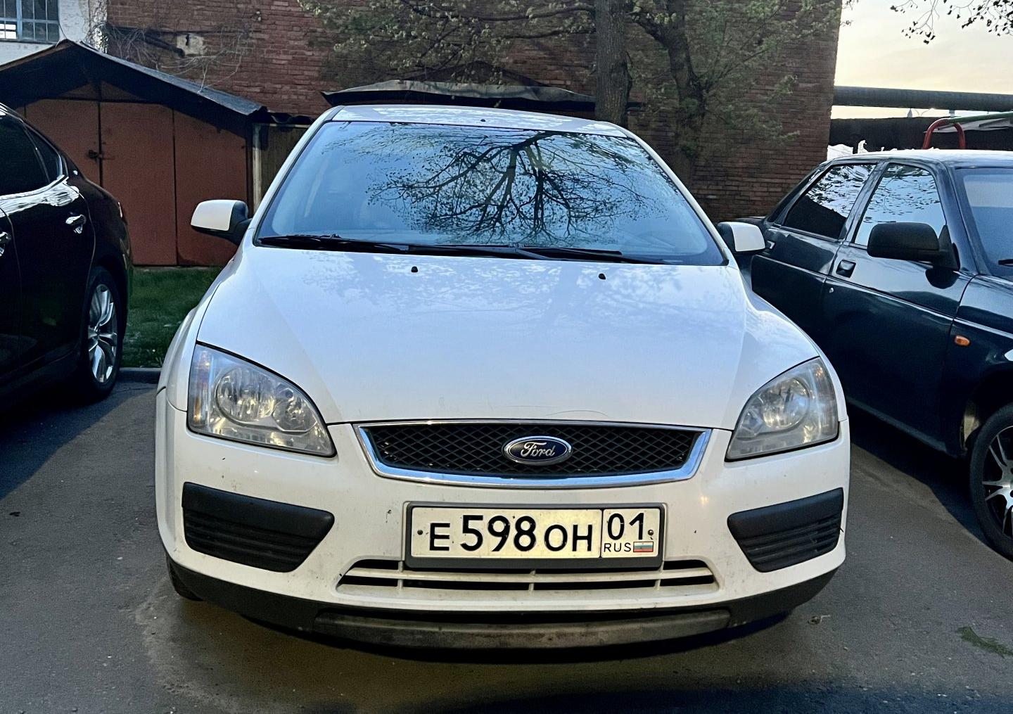 Автомобиль госномер Е598ОН01