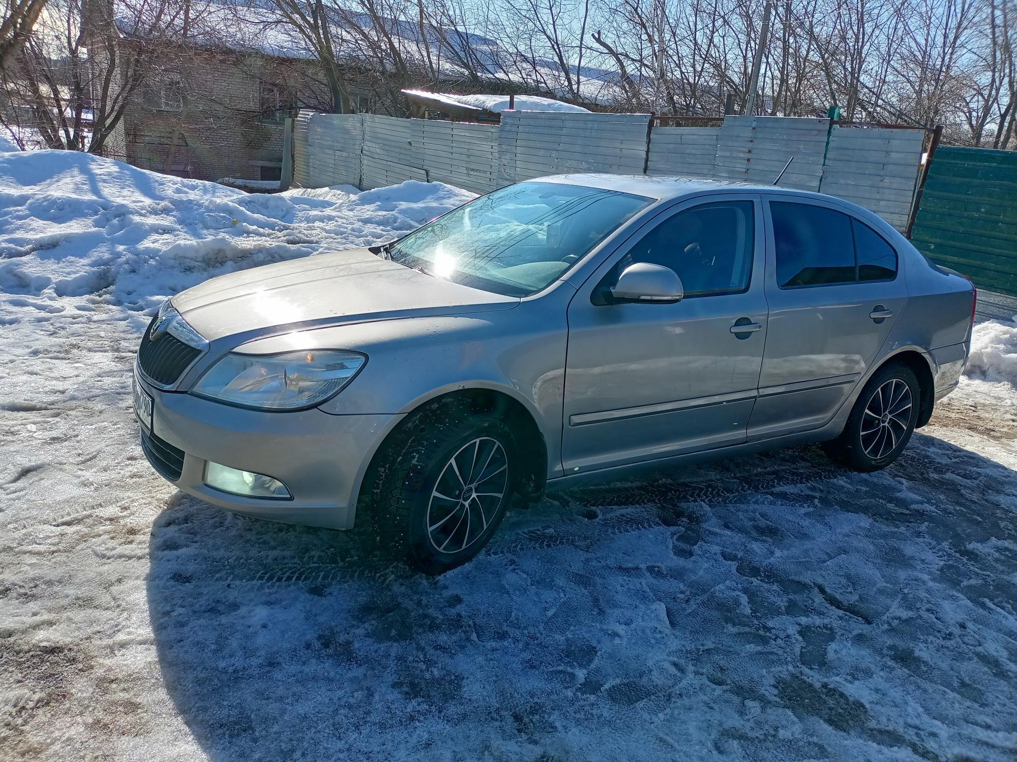 Автомобиль госномер О152ОУ790