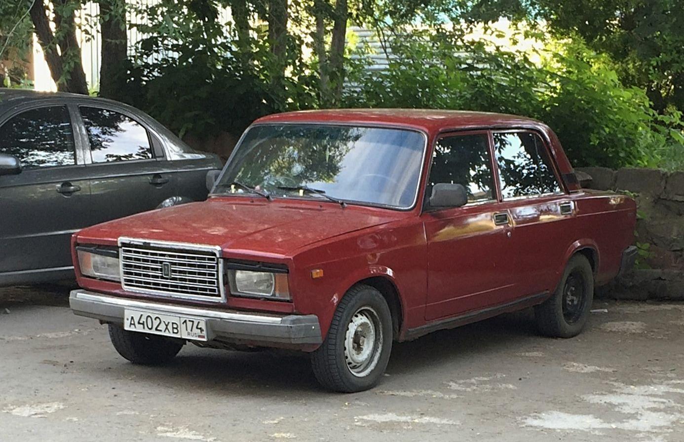 Автомобиль госномер А402ХВ174