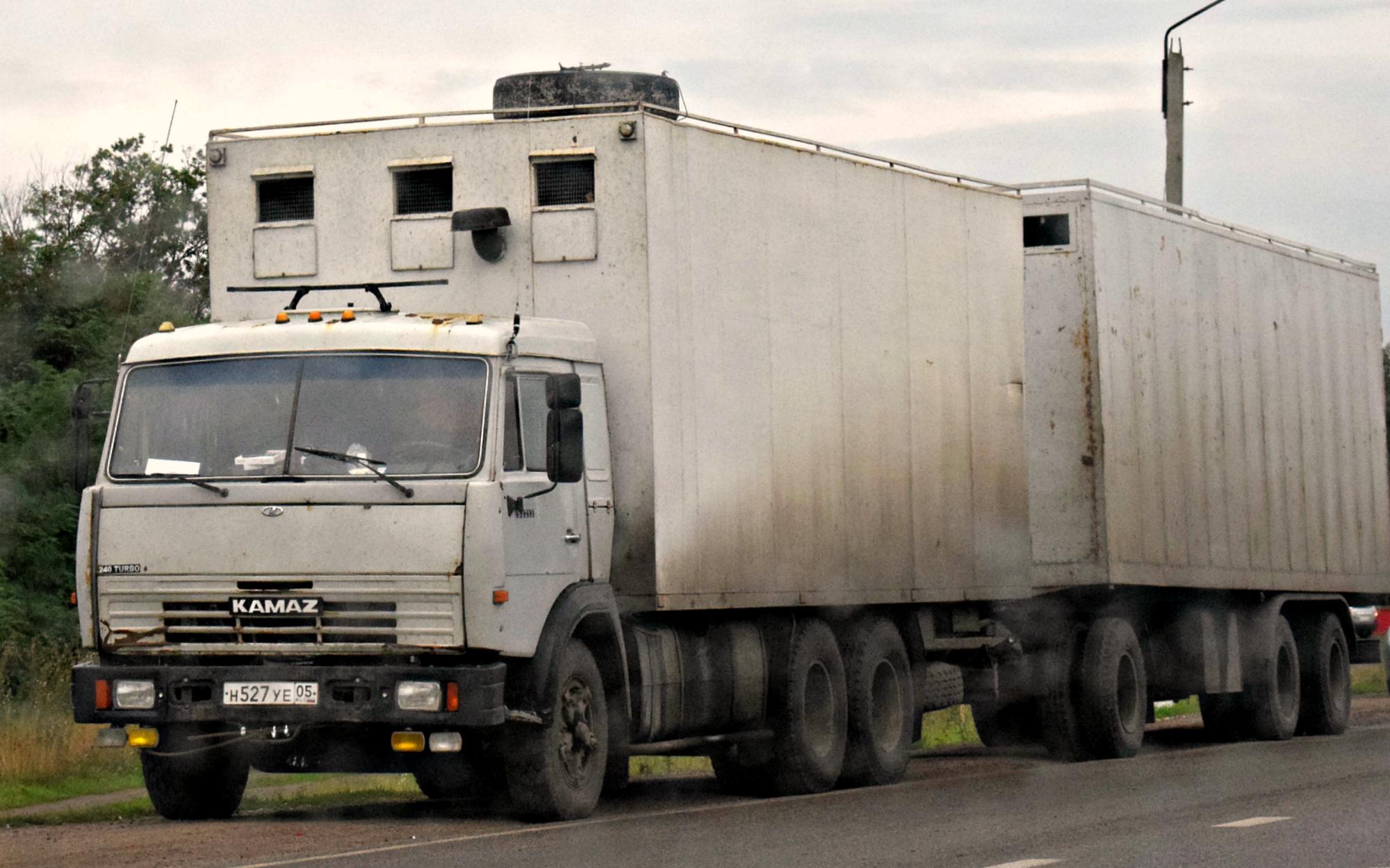 Автомобиль госномер Н527УЕ05