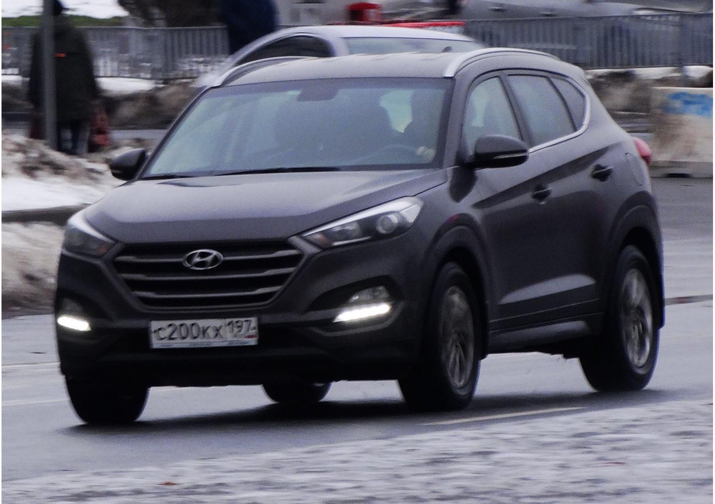Автомобиль госномер С200КХ197
