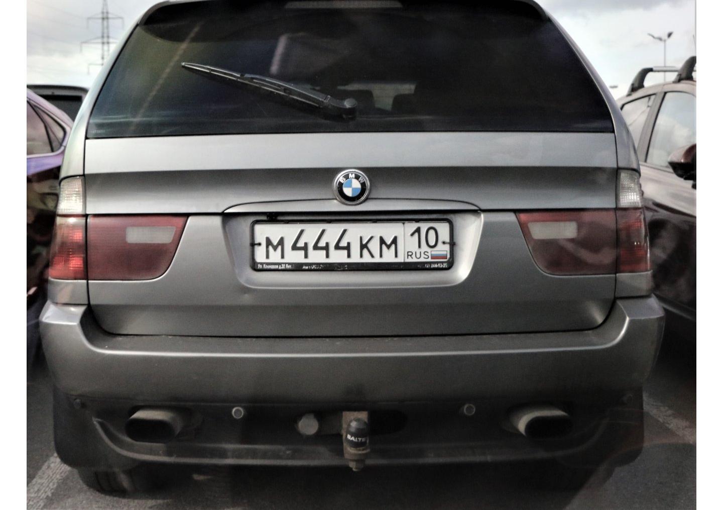 Автомобиль госномер М444КМ10