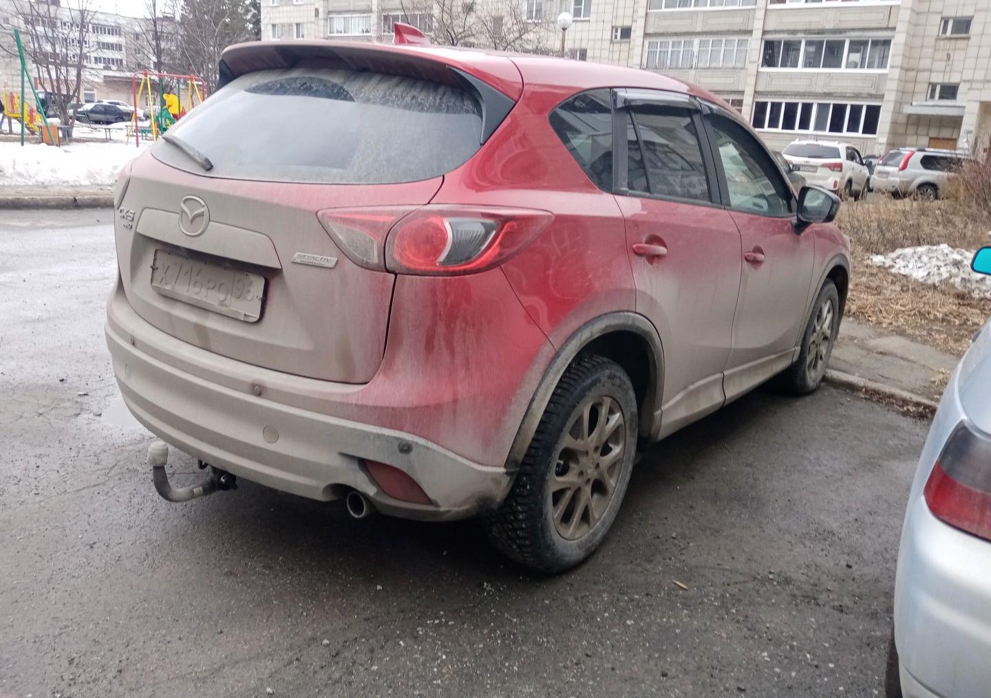 Автомобиль госномер Х716РО96