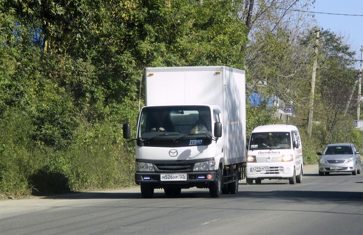 Автомобиль госномер М526НР125