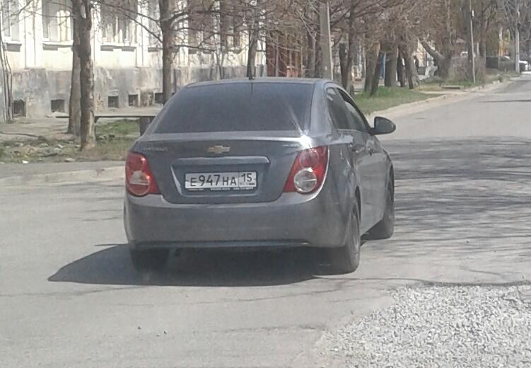 Автомобиль госномер Е947НА15