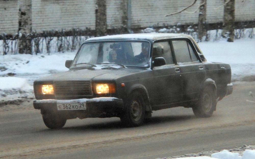 Автомобиль госномер Е362КО29
