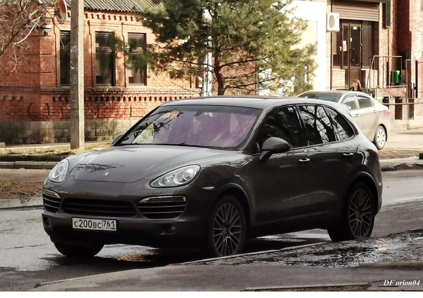 Автомобиль госномер С200ВС761