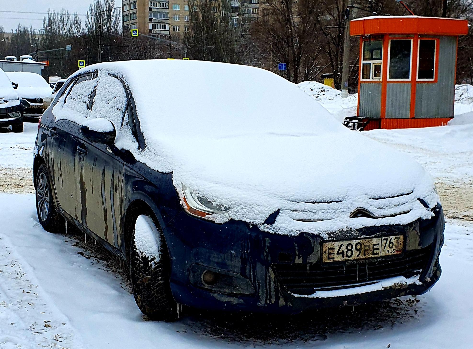Автомобиль госномер Е489РЕ763