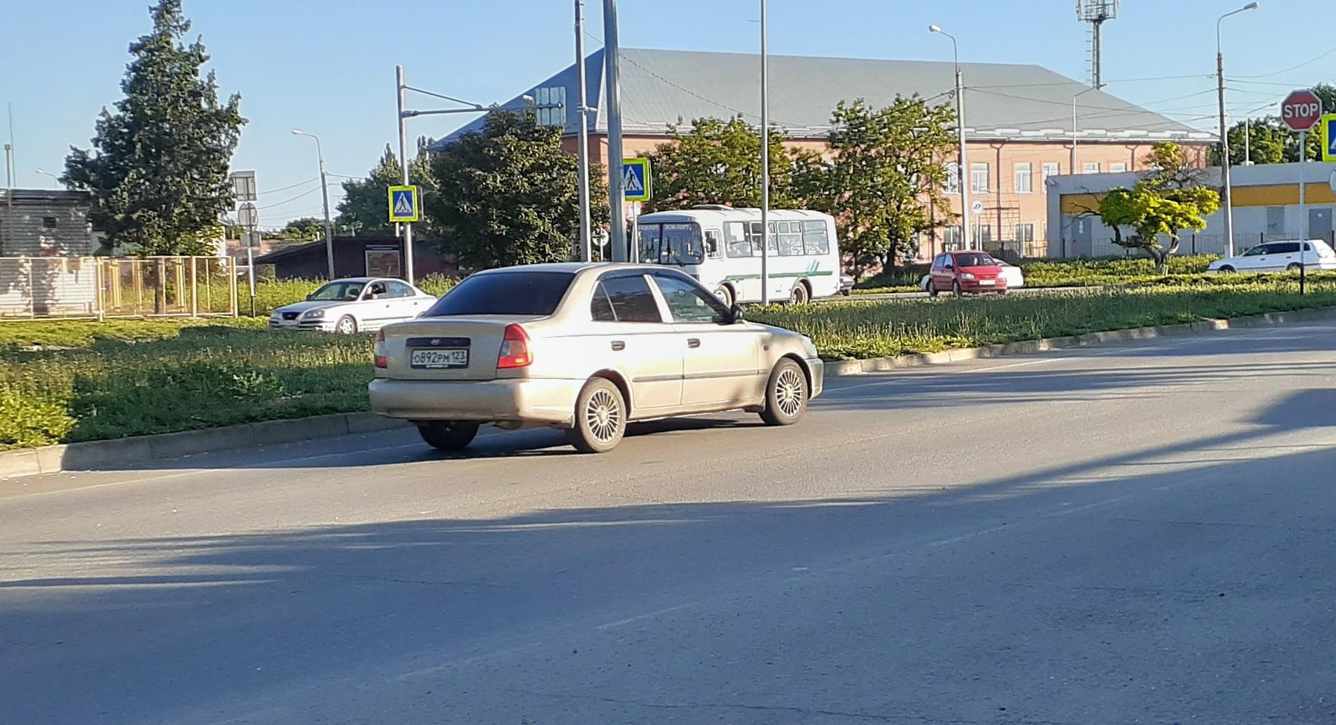 Автомобиль госномер О892РМ123