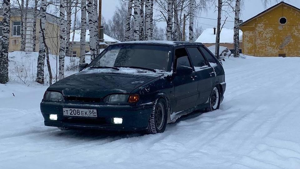 Автомобиль госномер Т208ЕК66