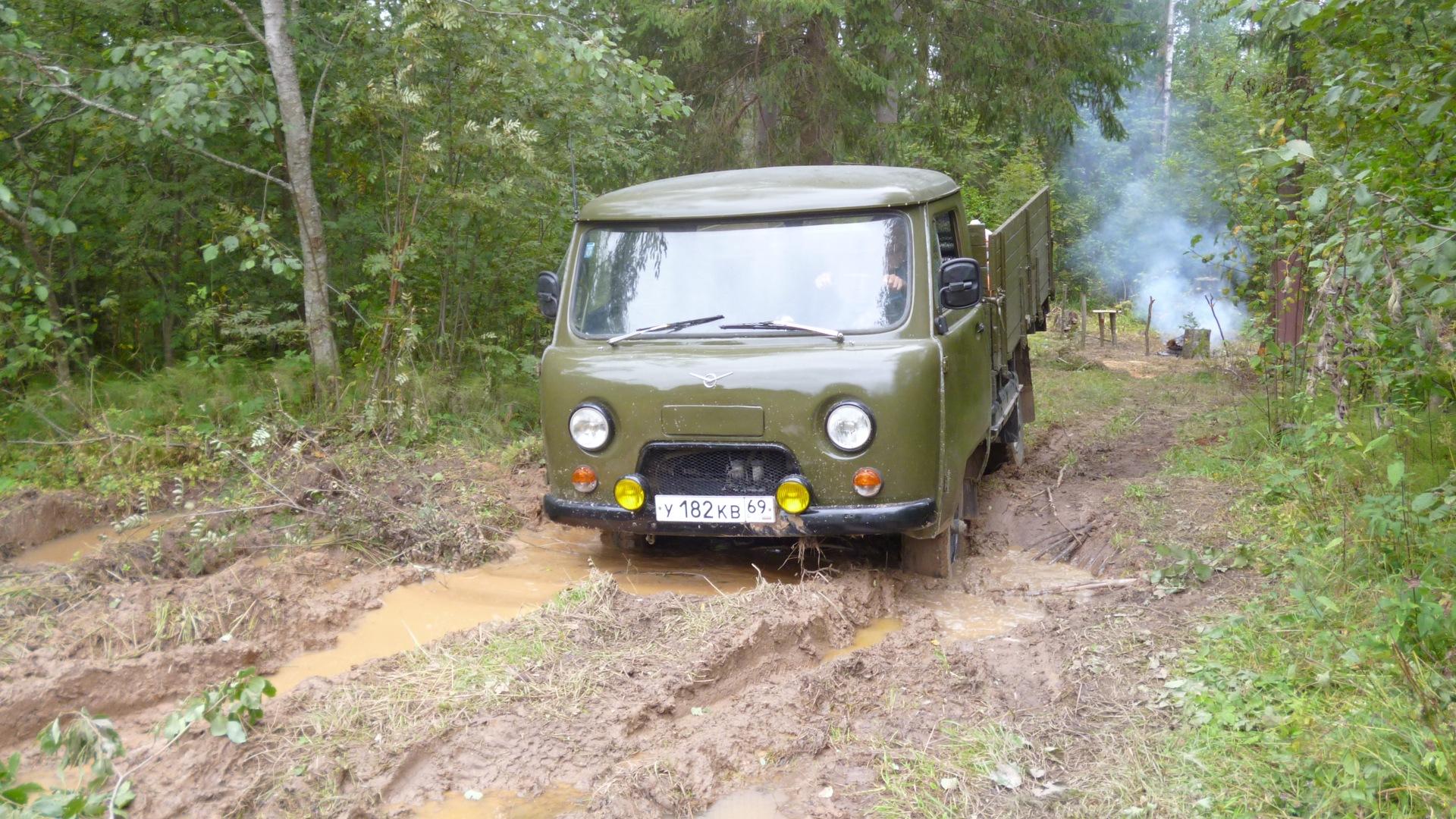 Автомобиль госномер У182КВ69