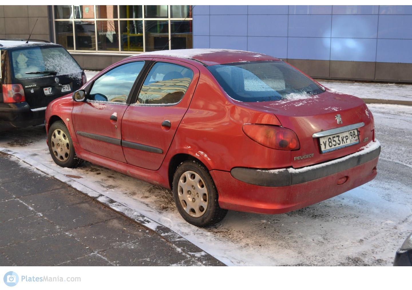 Автомобиль госномер У853КР98