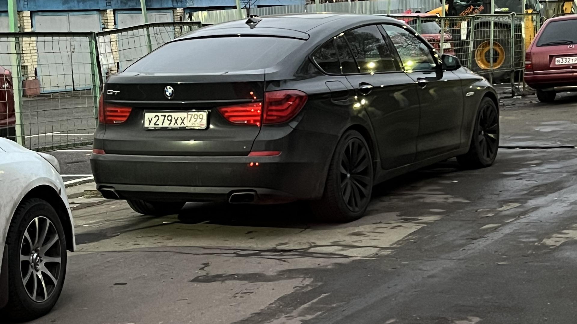 Автомобиль госномер У279ХХ799