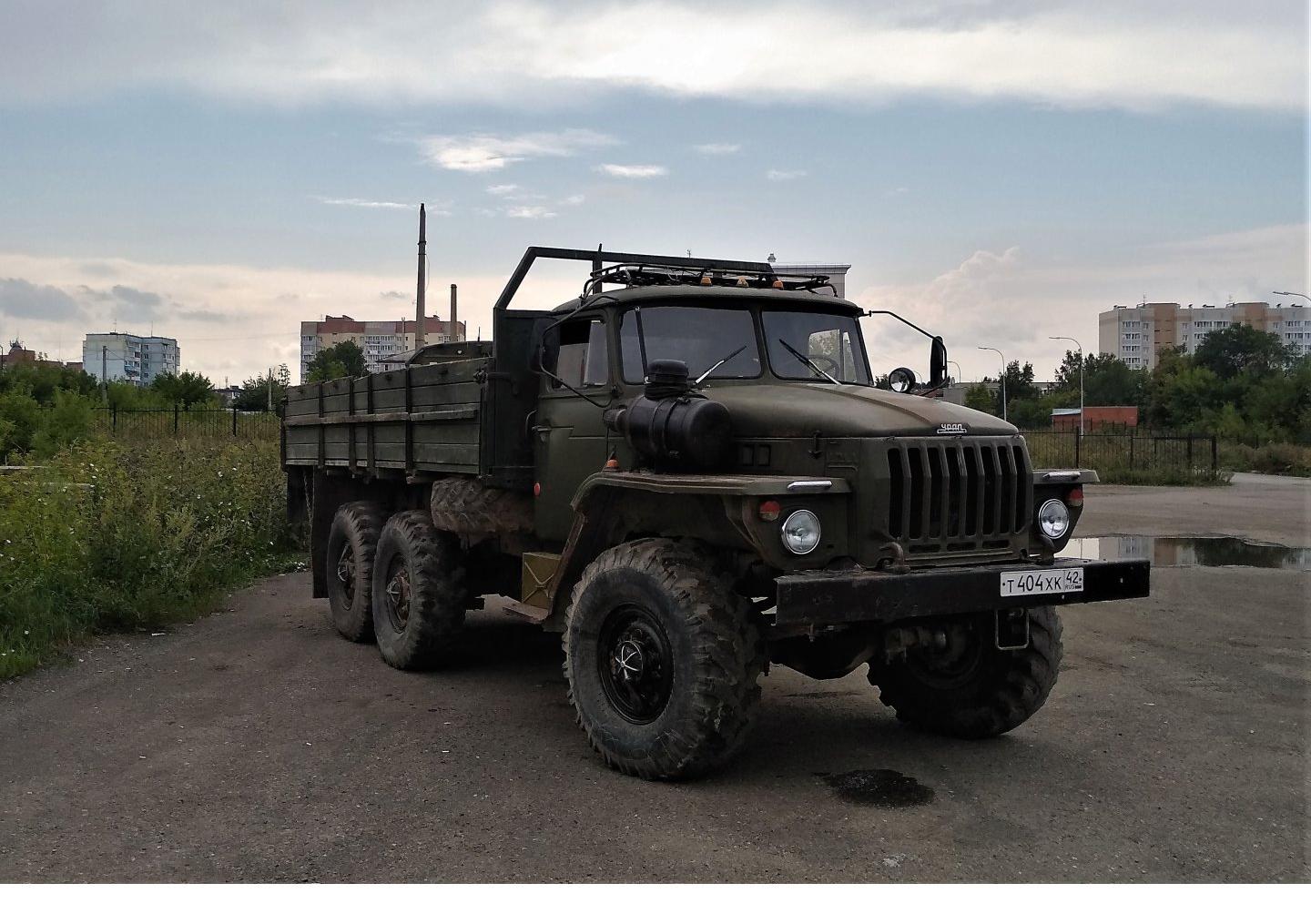 Автомобиль госномер Т404ХК42