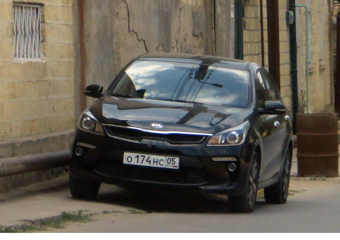 Автомобиль госномер О174НС05