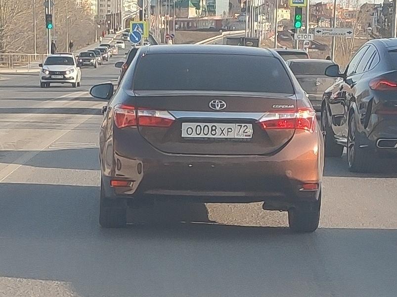 Автомобиль госномер О008ХР72