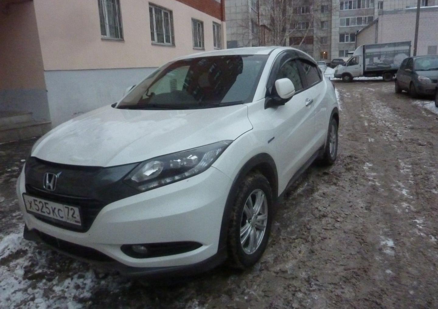 Автомобиль госномер Х525КС72