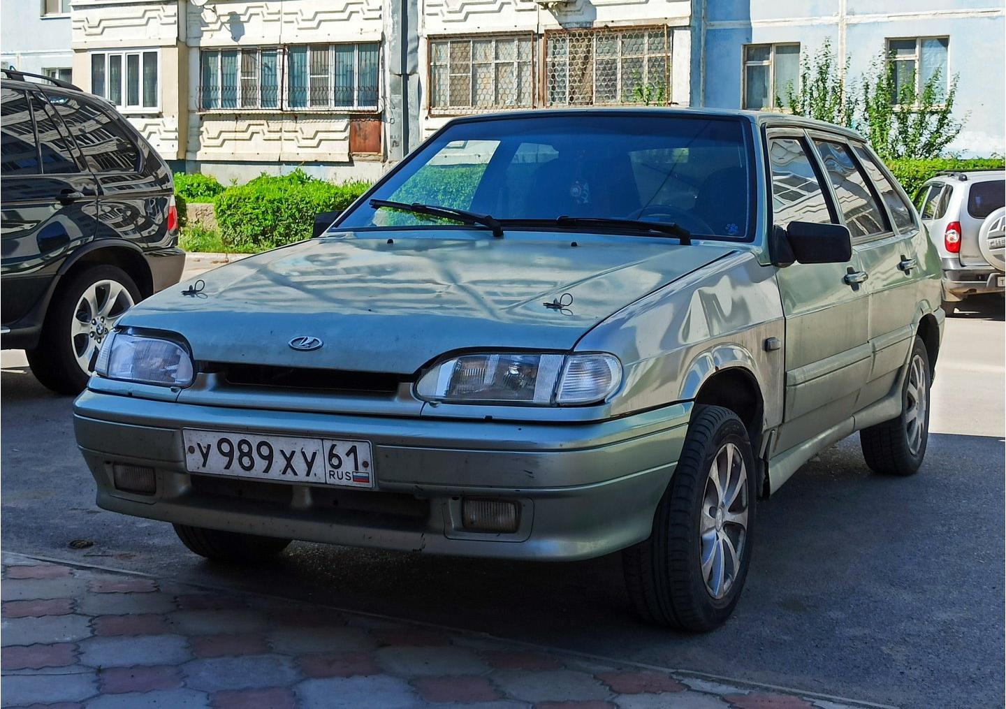 Автомобиль госномер У989ХУ61