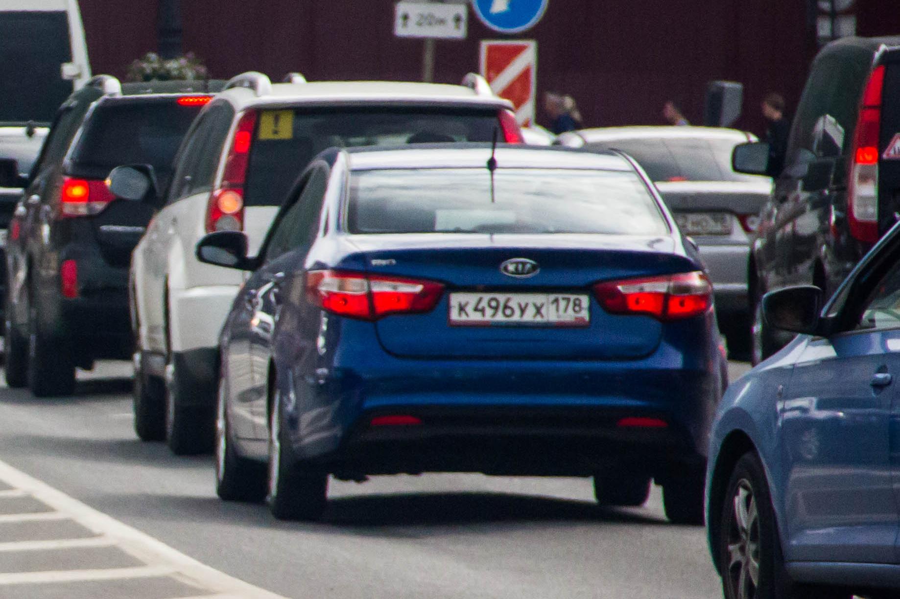 Автомобиль госномер К496УХ178