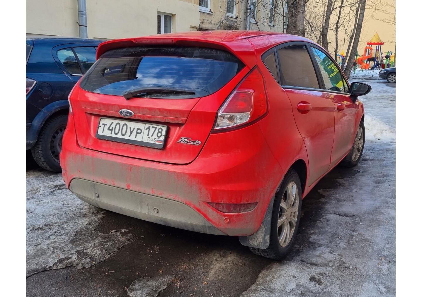 Автомобиль госномер Т400УР178