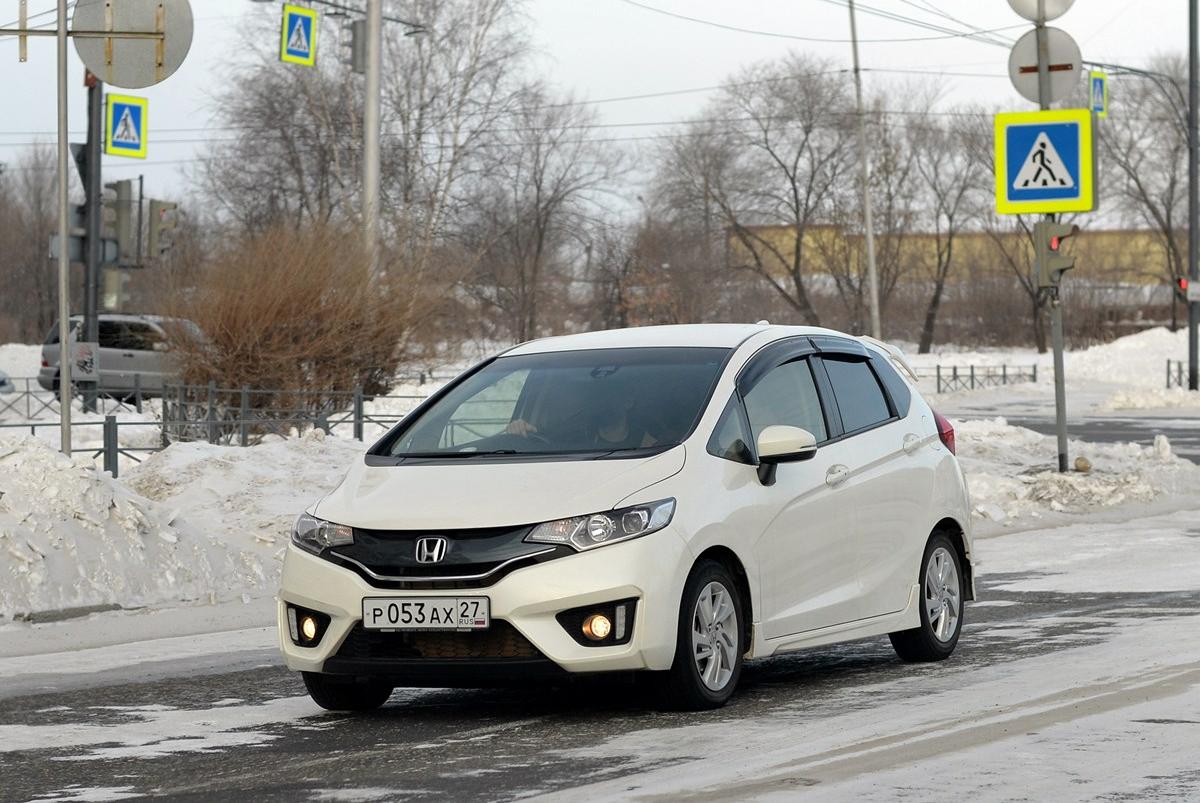 Автомобиль госномер Р053АХ27