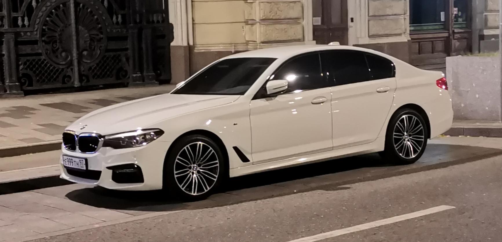 Автомобиль госномер Е999ТН97