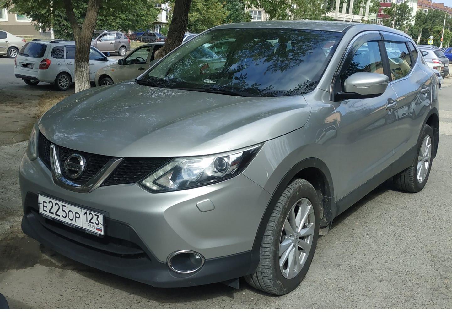 Автомобиль госномер Е225ОР123