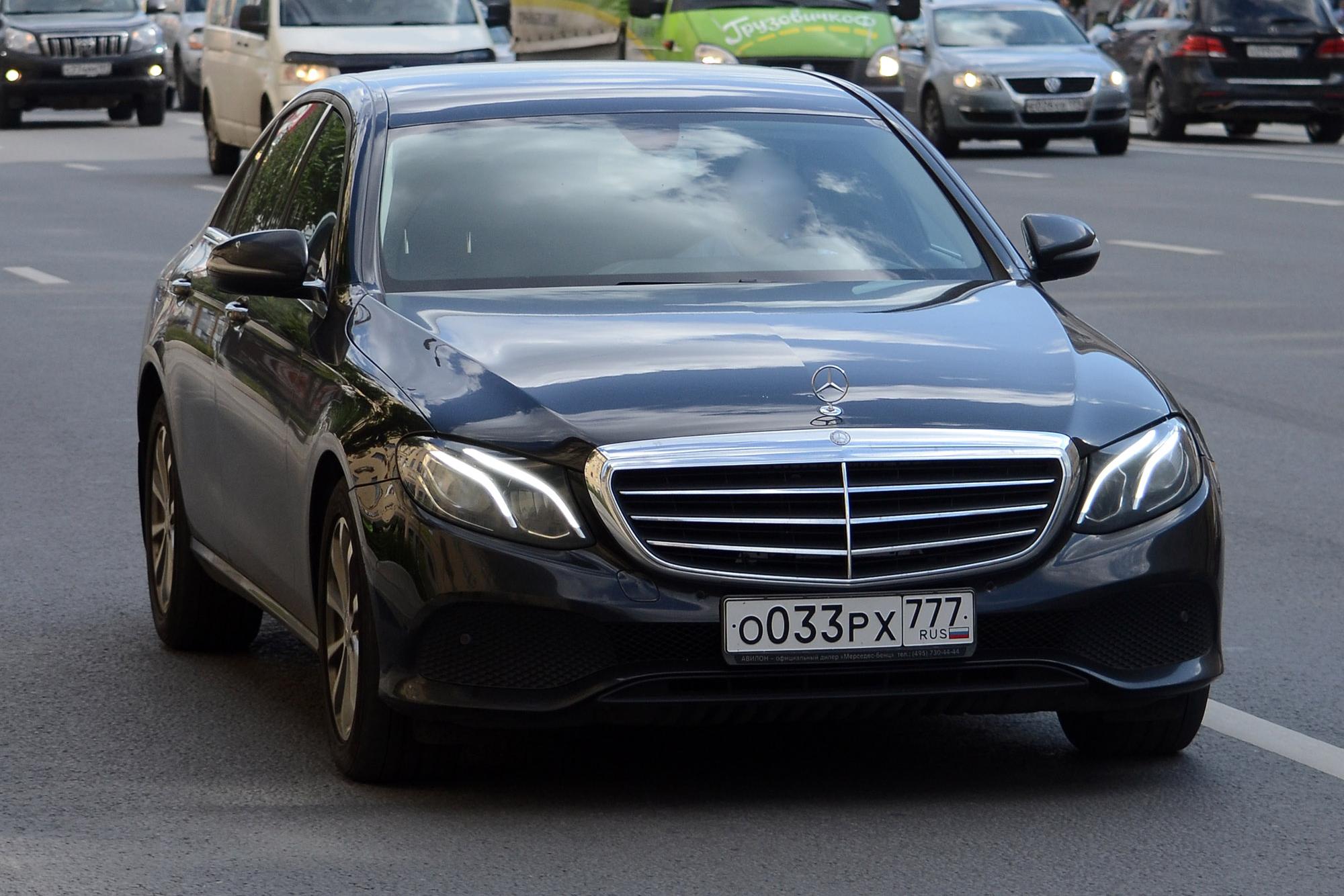 Автомобиль госномер О033РХ777