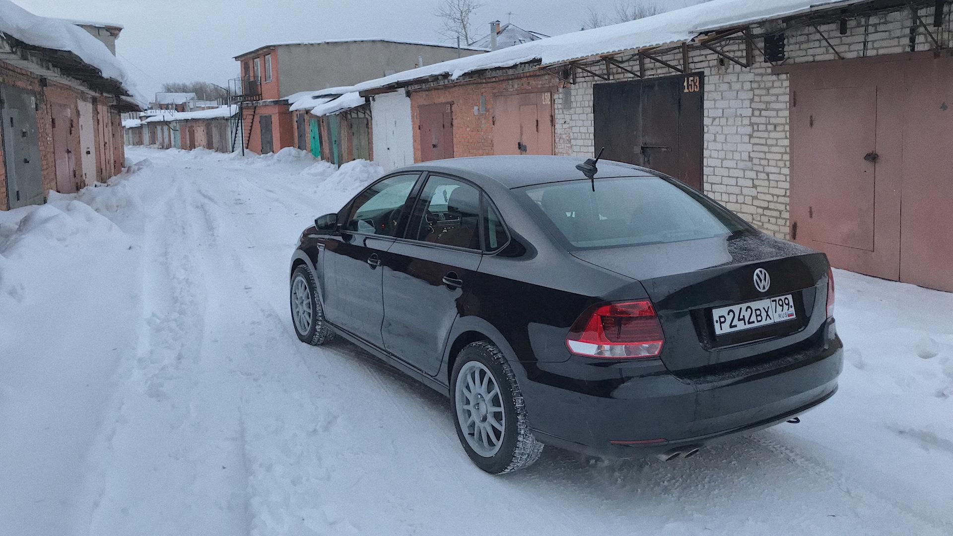 Автомобиль госномер Р242ВХ799