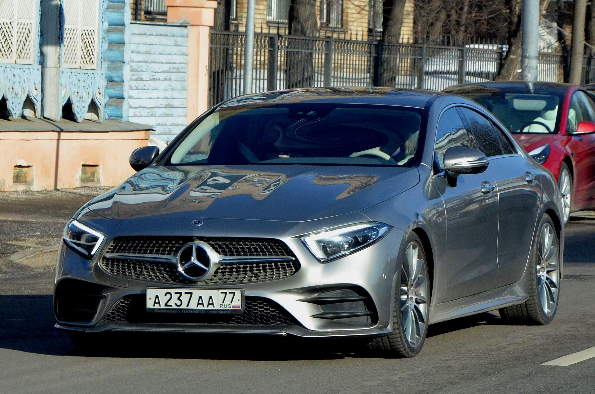 Автомобиль госномер А237АА77