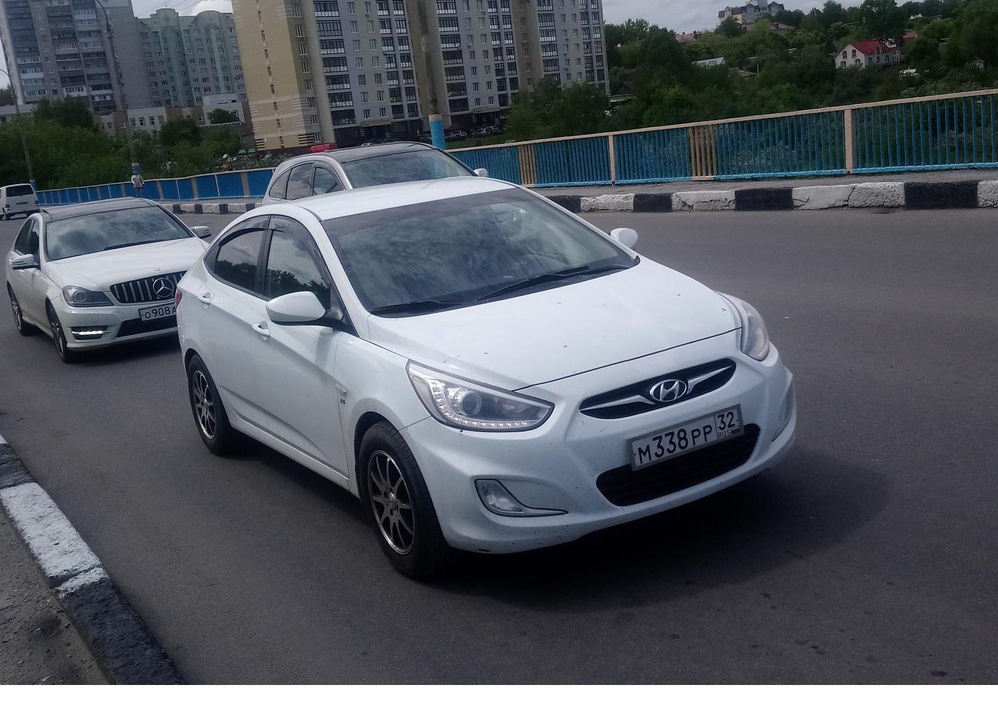 Автомобиль госномер М338РР32