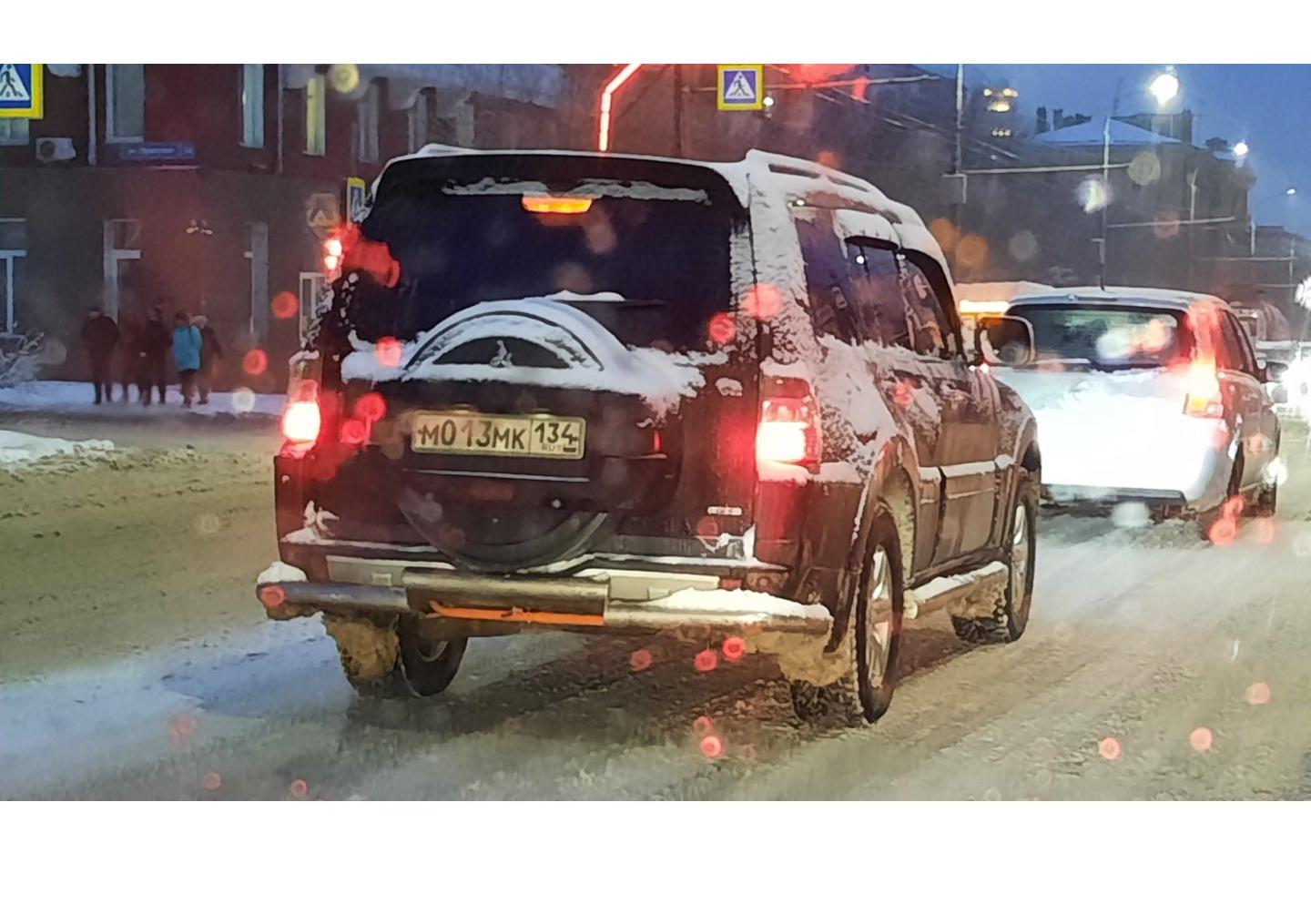 Автомобиль госномер М013МК134