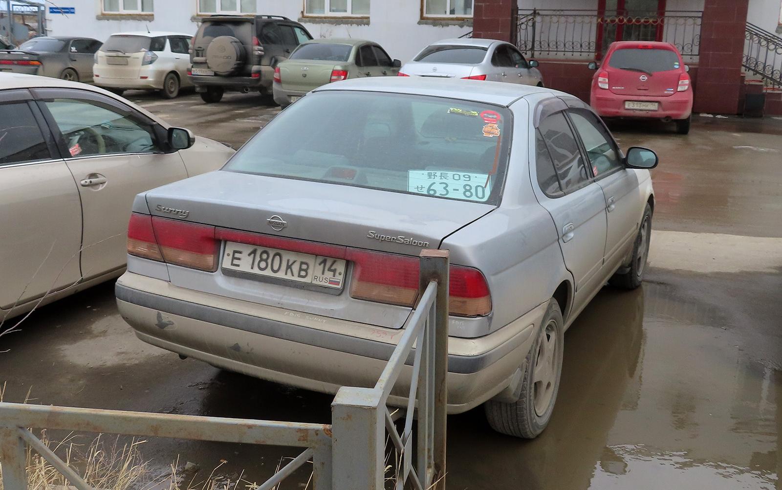 Автомобиль госномер Е180КВ14