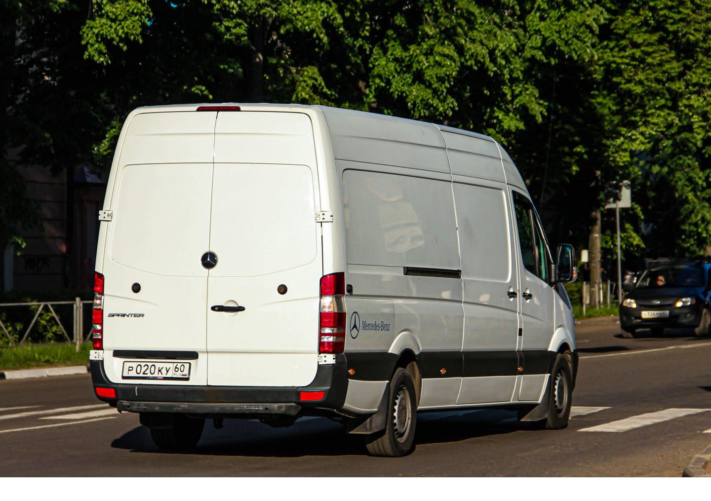 Автомобиль госномер Р020КУ60