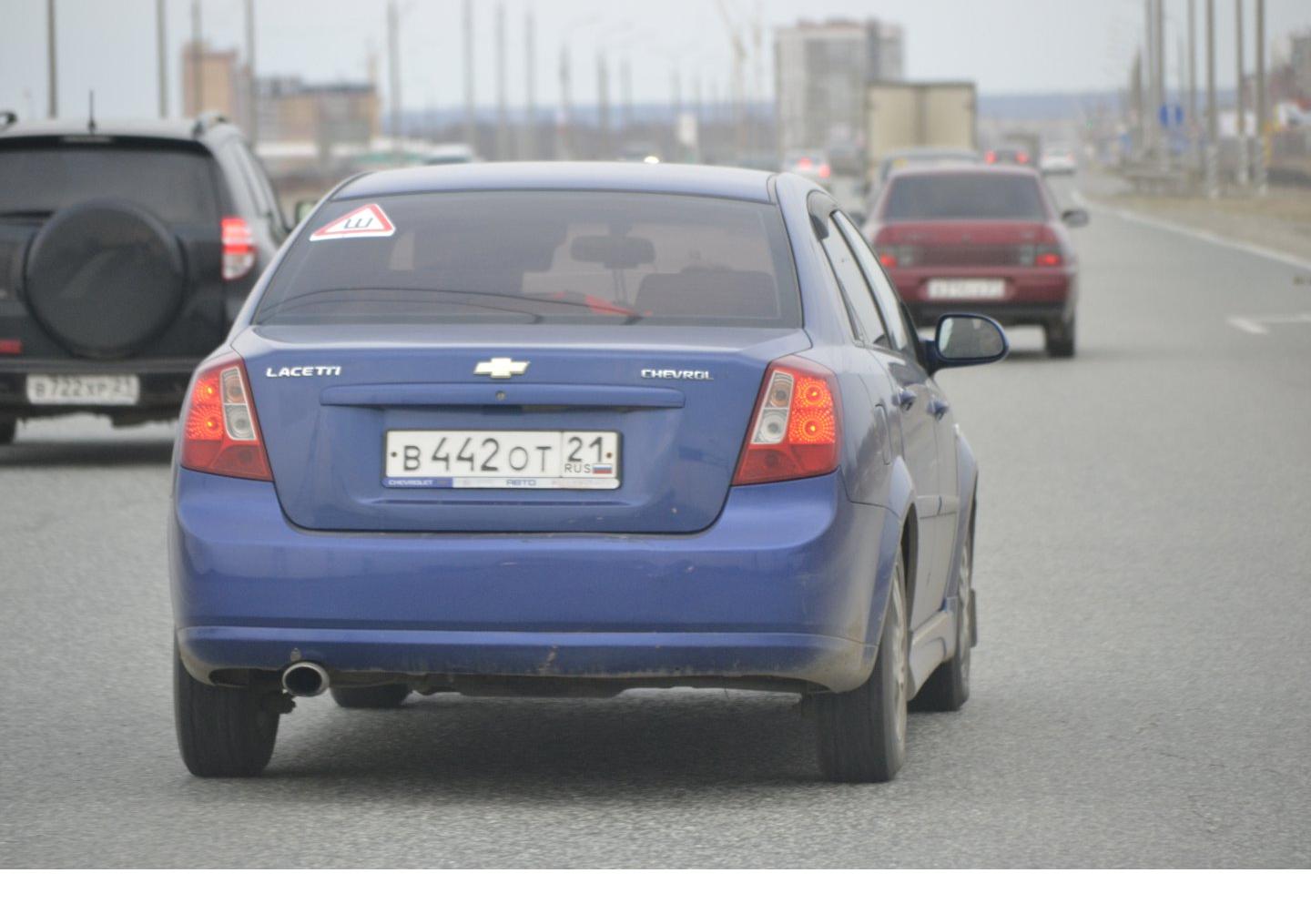 Автомобиль госномер В442ОТ21