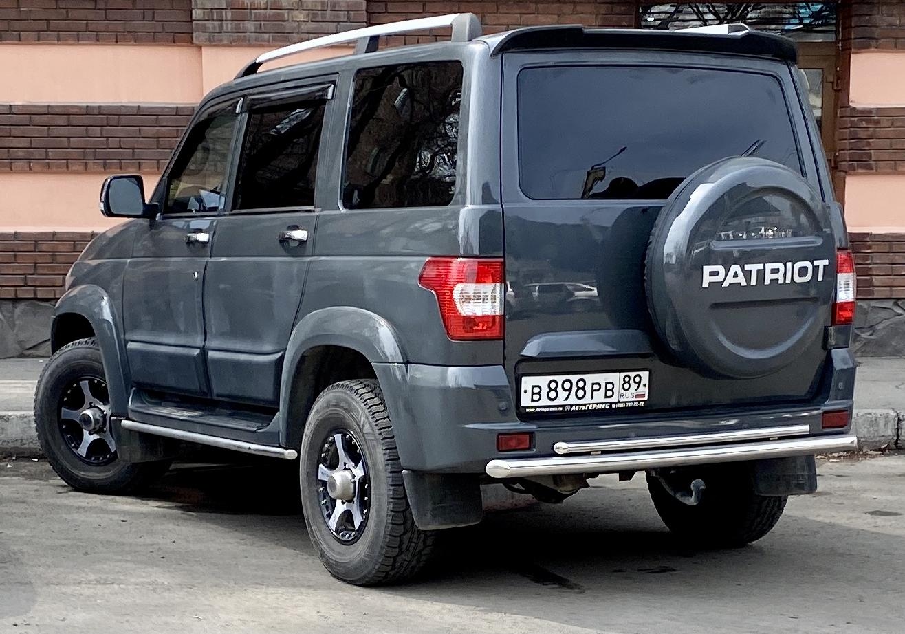 Автомобиль госномер В898РВ89