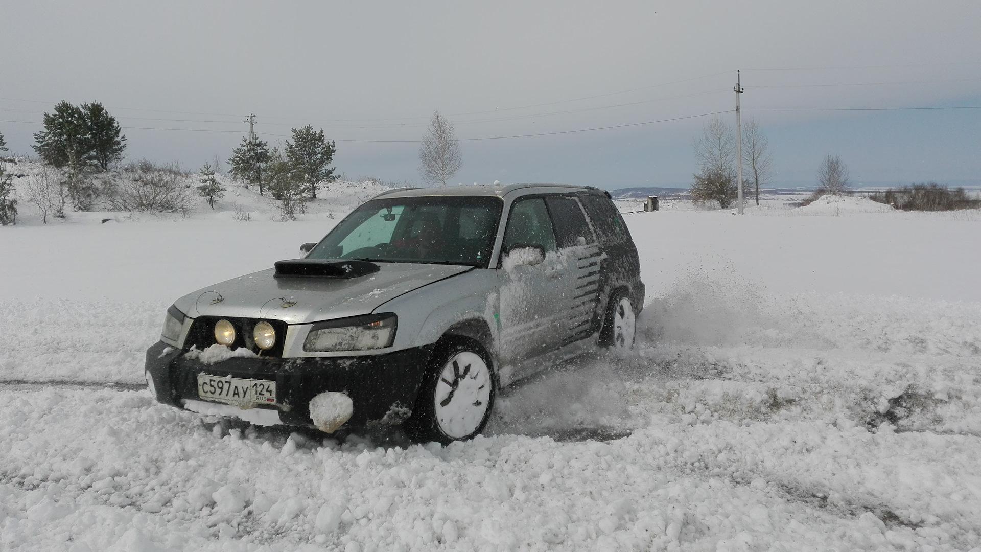 Автомобиль госномер С597АУ124