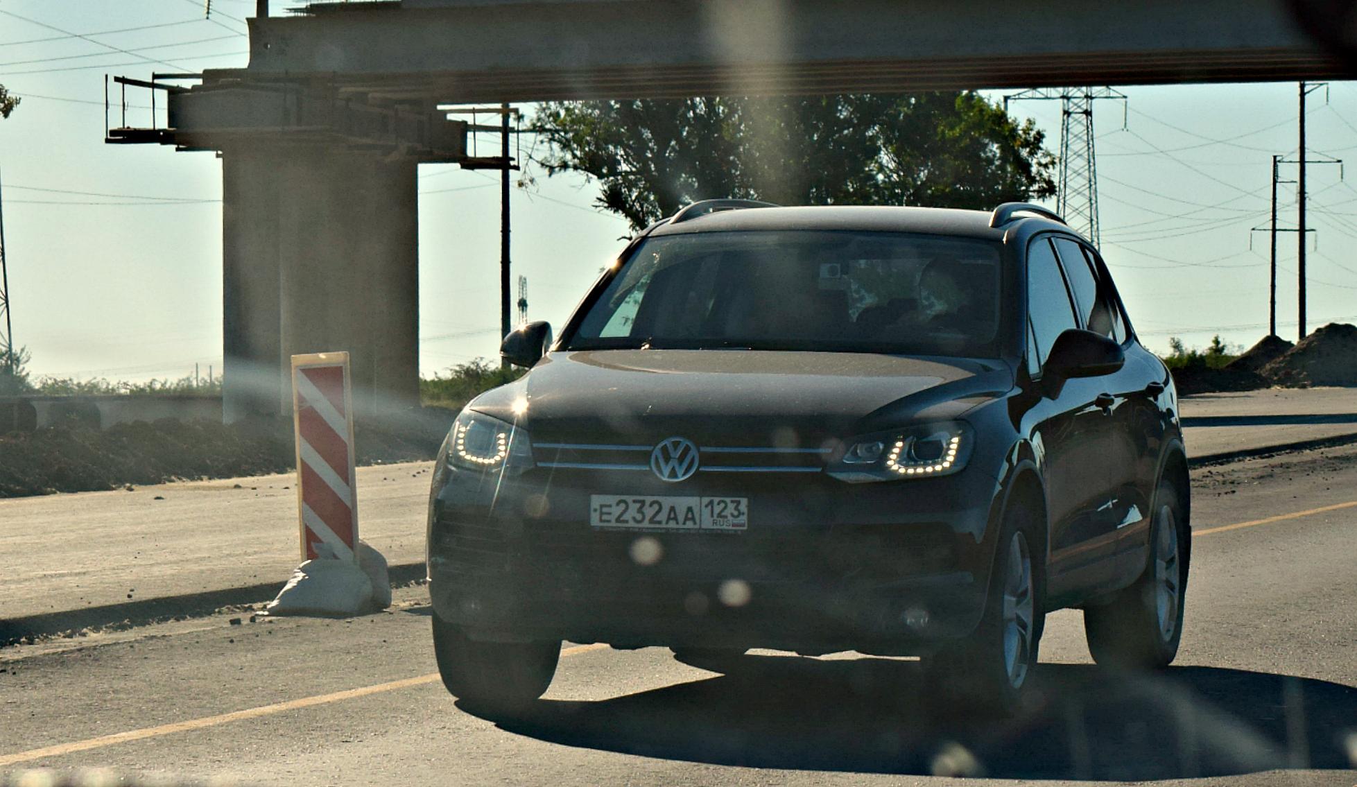 Автомобиль госномер Е232АА123