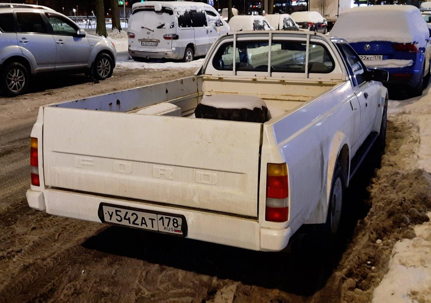 Автомобиль госномер У542АТ178