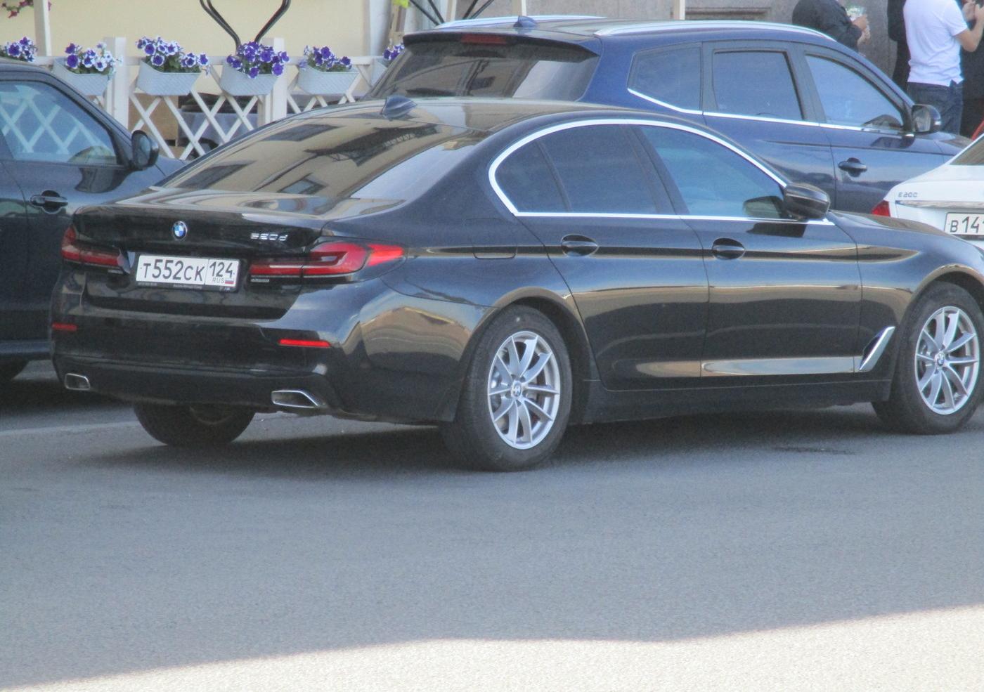 Автомобиль госномер Т552СК124
