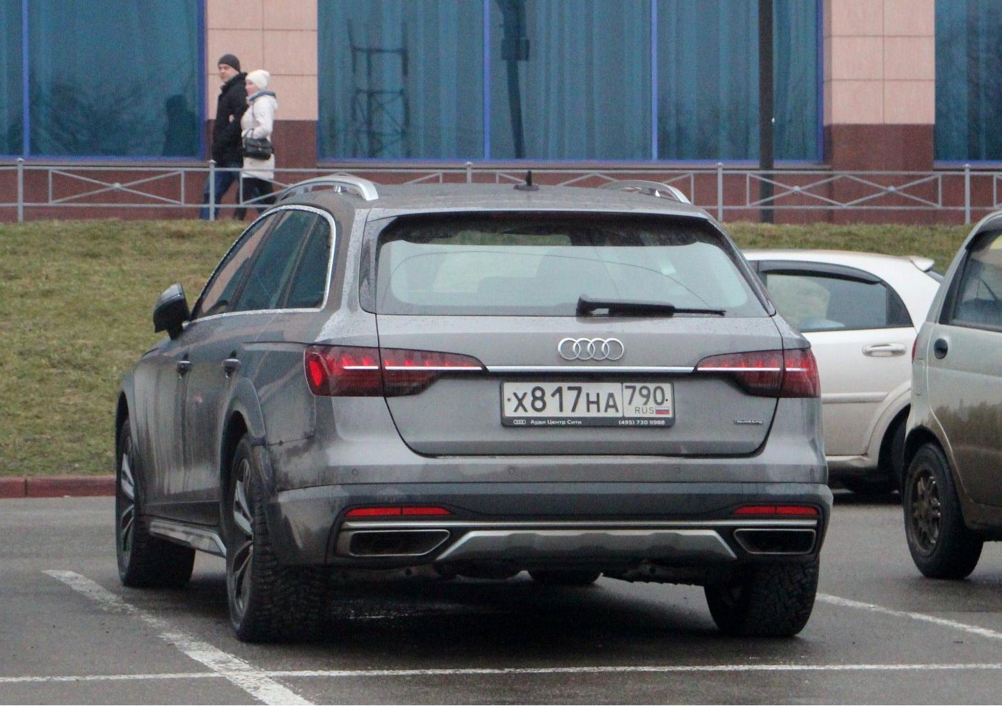Автомобиль госномер Х817НА790