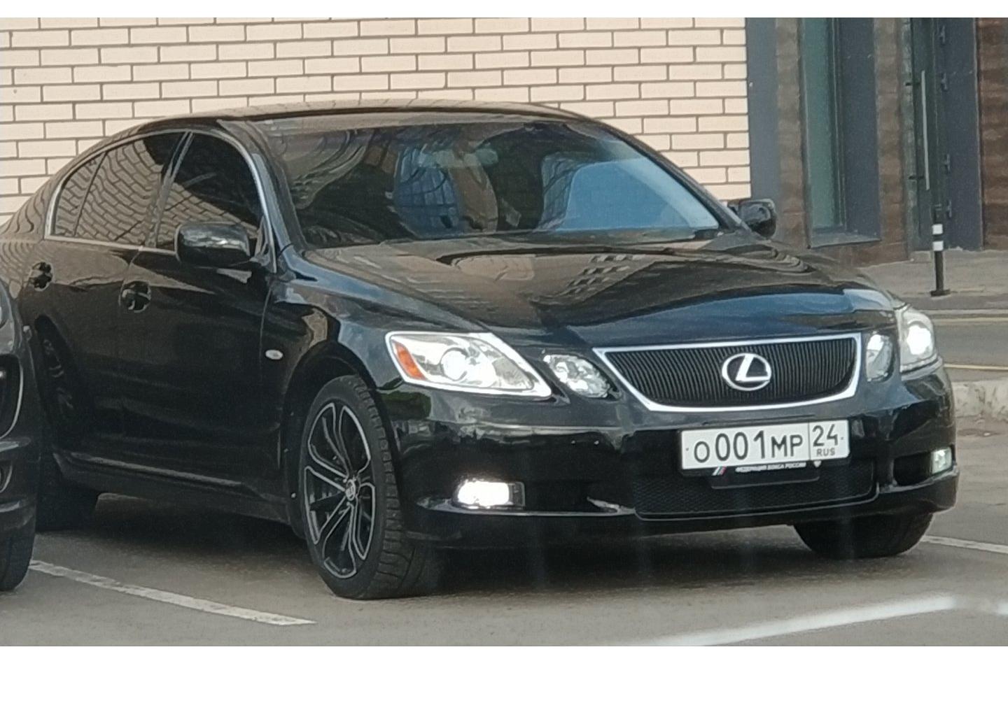 Автомобиль госномер О001МР24