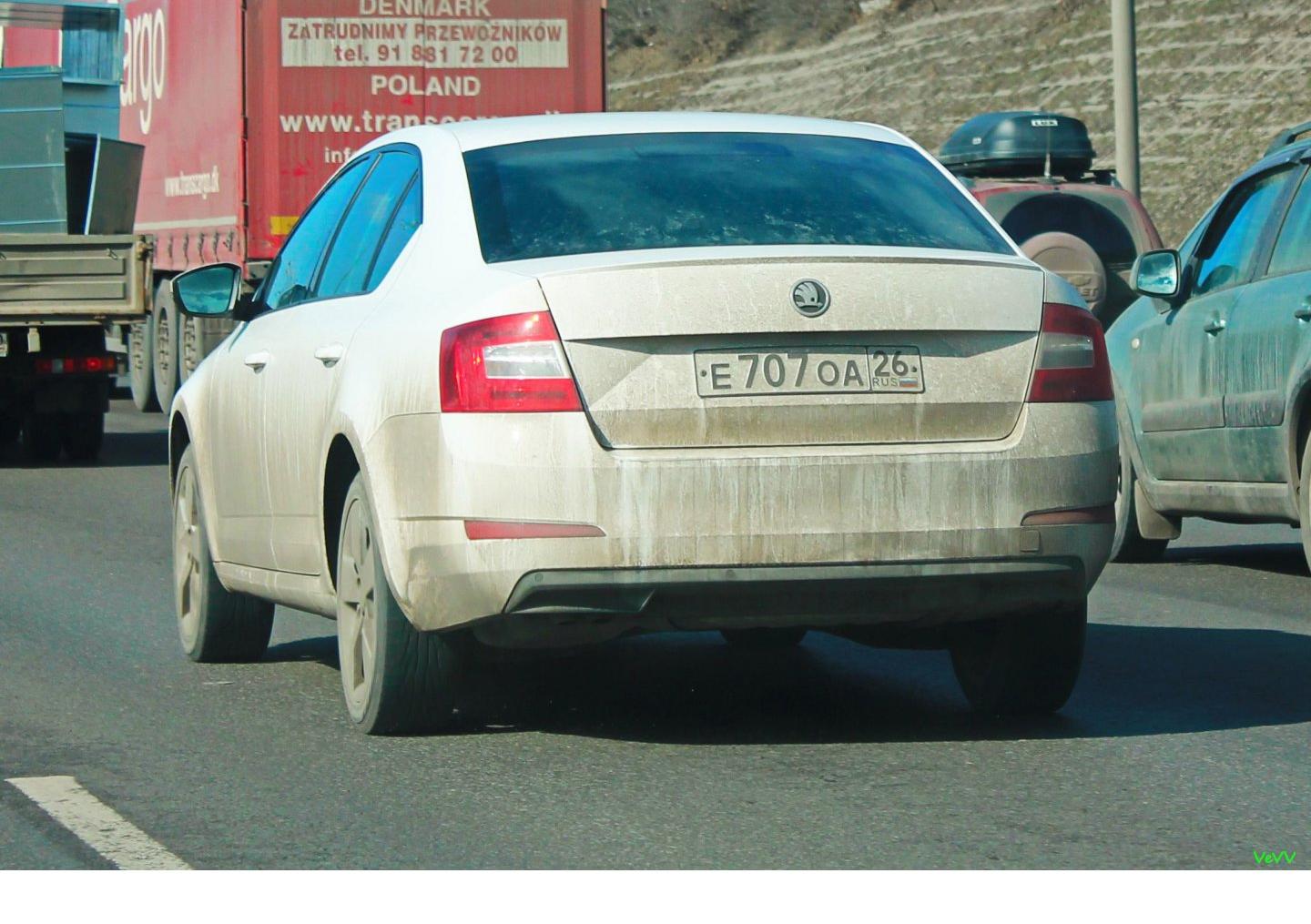 Автомобиль госномер Е707ОА26