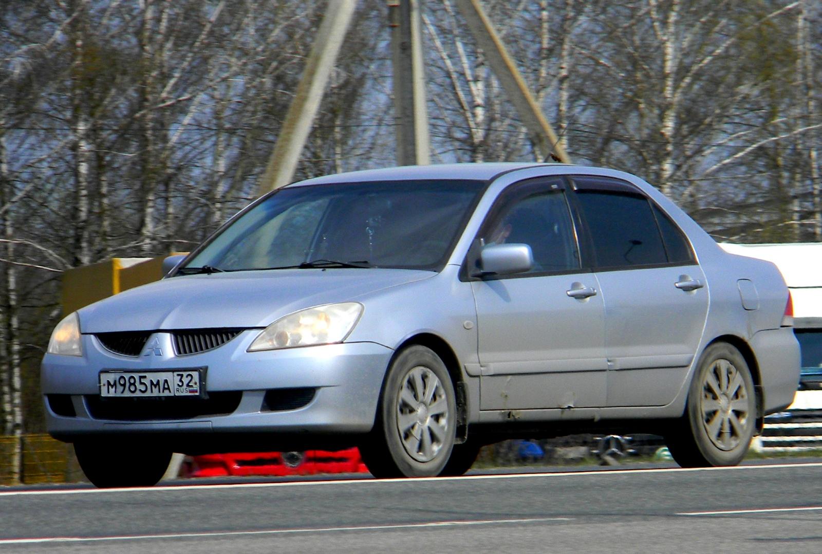 Автомобиль госномер М985МА32
