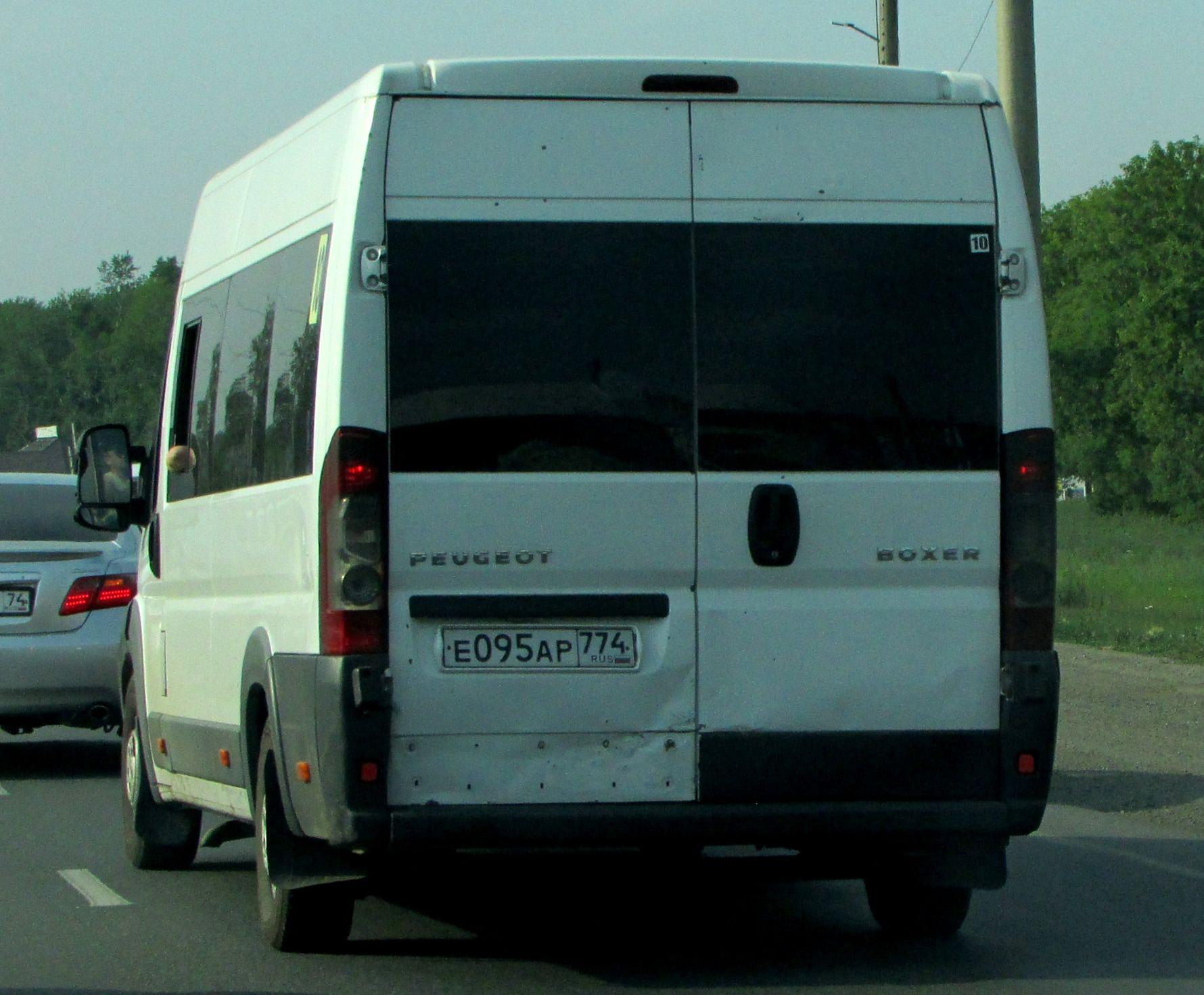 Автомобиль госномер Е095АР774