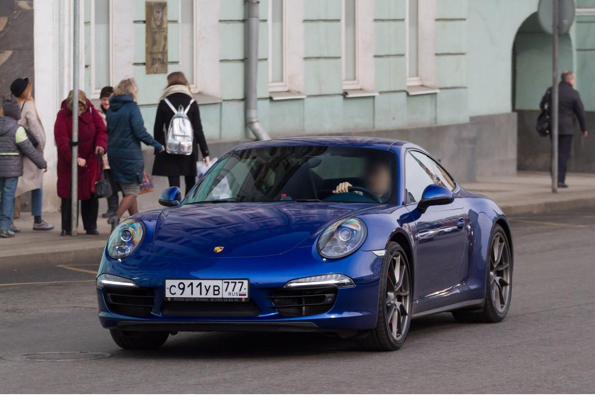 Автомобиль госномер С911УВ777
