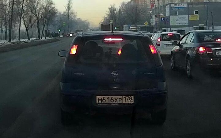 Автомобиль госномер М616ХР178