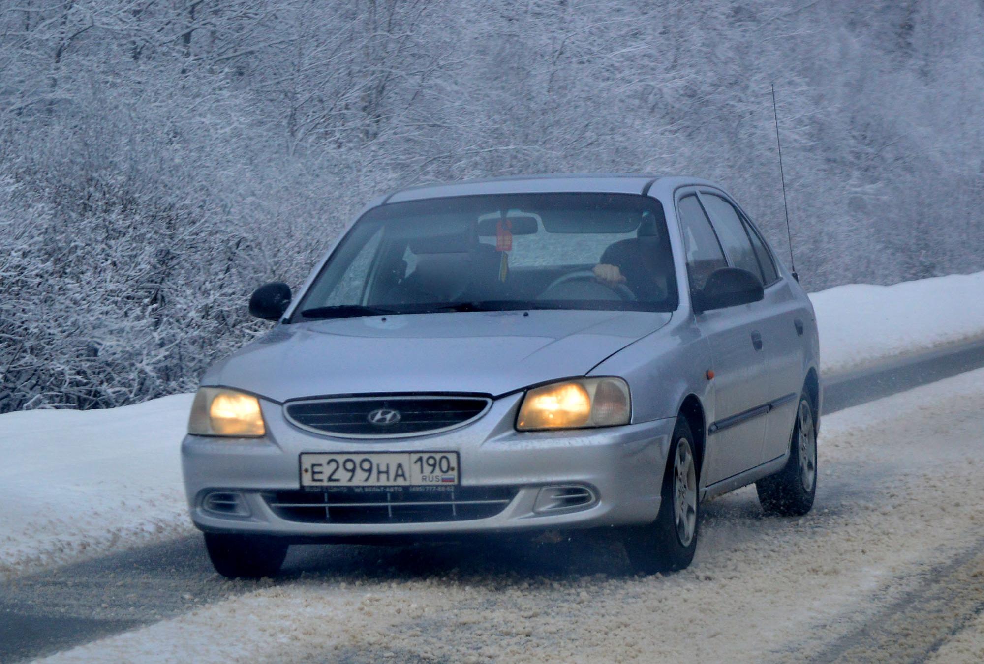 Автомобиль госномер Е299НА190